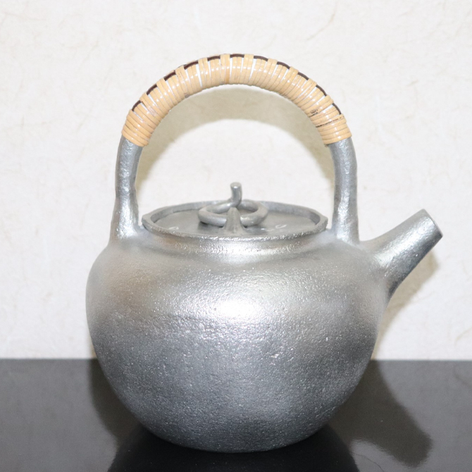 ��ʸŴˤ�� Ħ���ٻκ� HS002